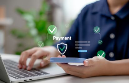 man using payment link on mobile